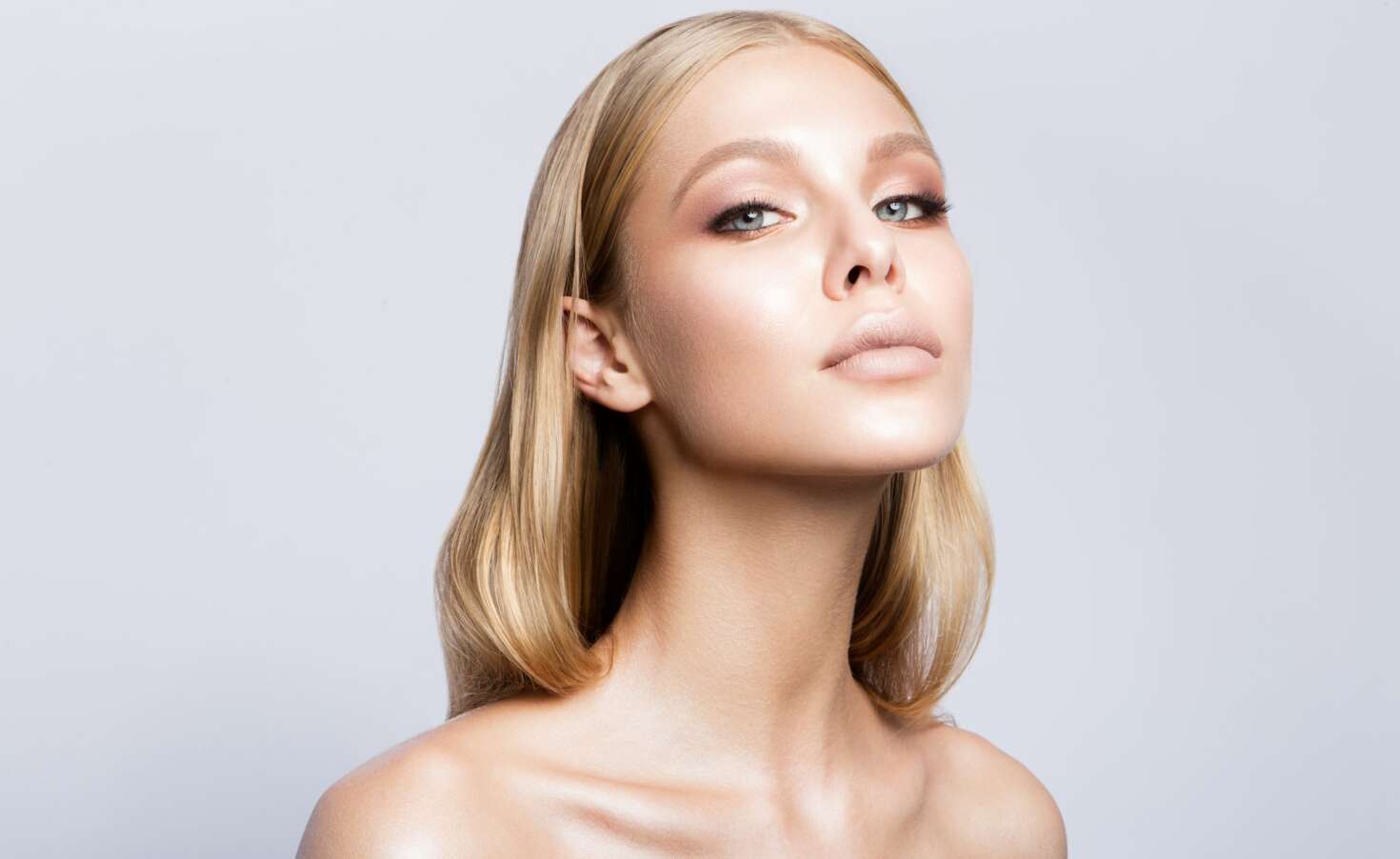 Beauty portrait of model with natural make-up.